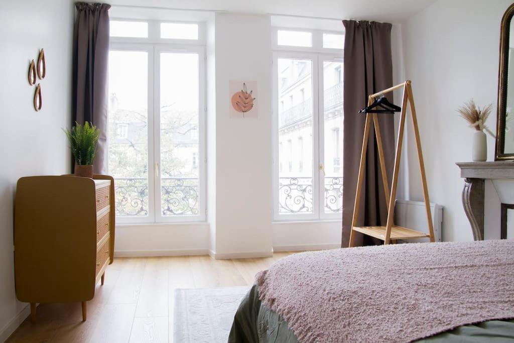 Le Saint Amour Cosy Besancon Bagian luar foto